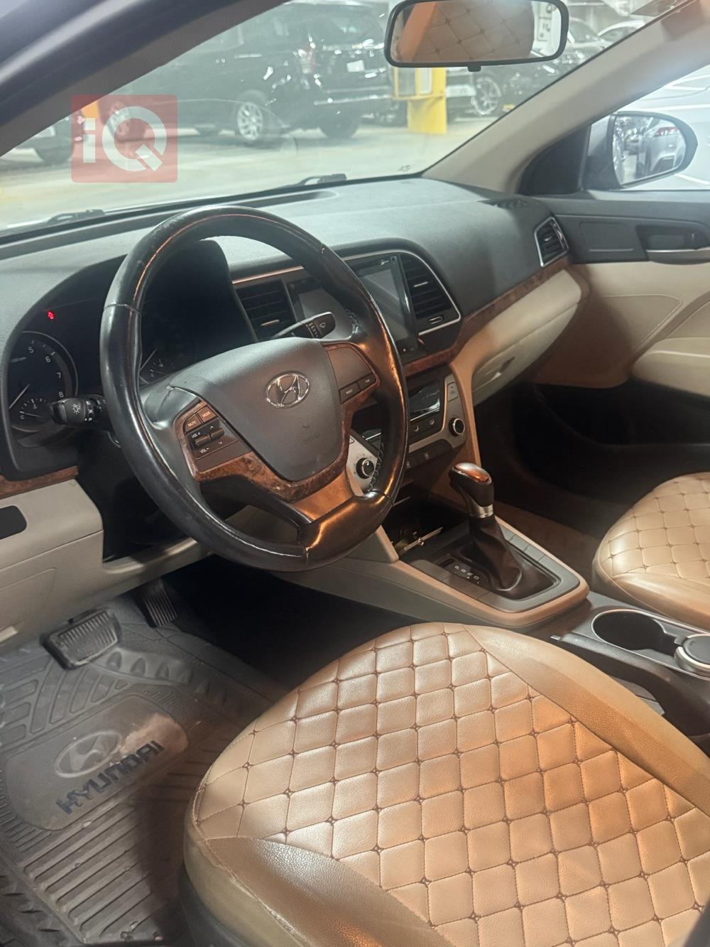 هیوندای ئەلەنترا